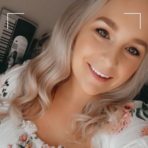 Meet your Posher, Ariel